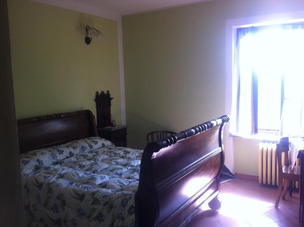 Agriturismo Tre Tigli Asti Szoba fotó